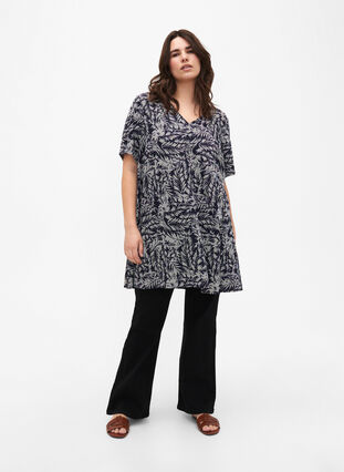 FLASH - Tunic with v neck and print, Off White Blue Leaf, Model image number 2