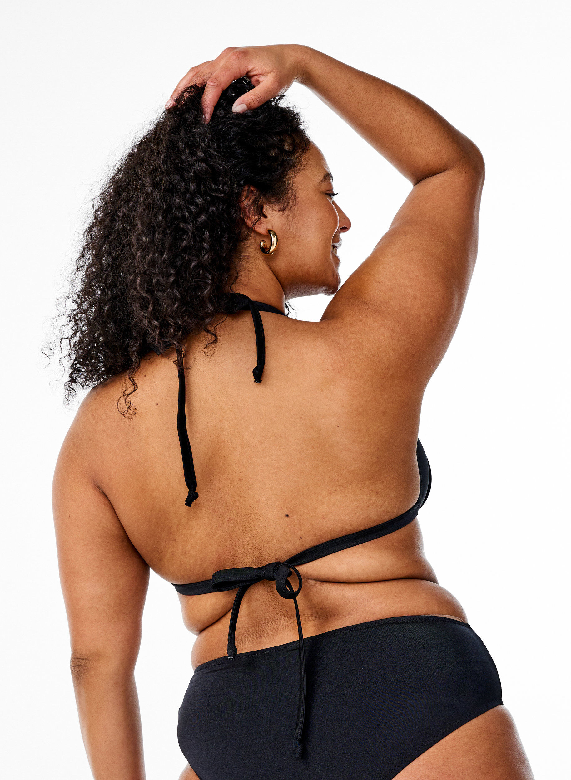 Zizzifashion Solid coloured triangle bikini top, Black, Model image number 1