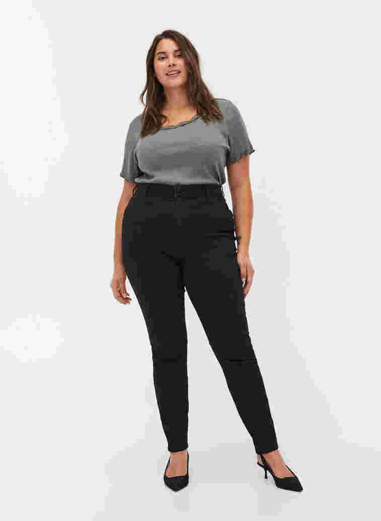 Super high-waisted Bea jeans, Black, Model image number 0