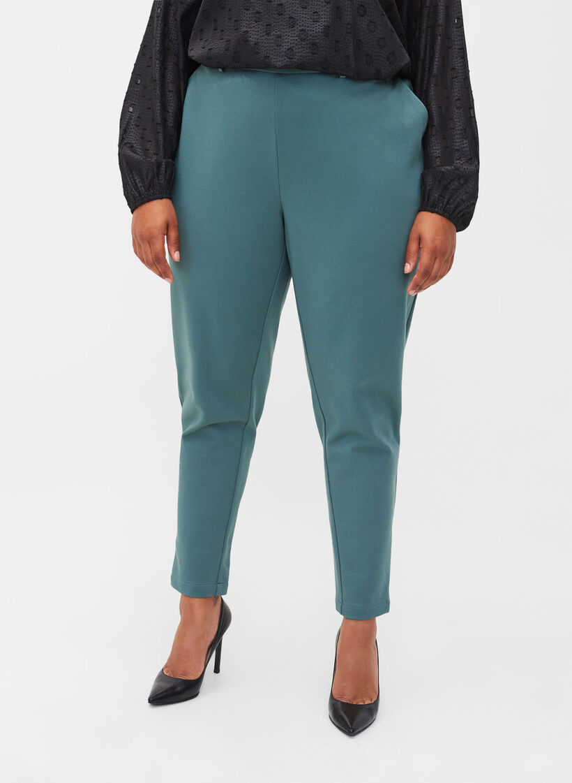Cropped trousers with pockets, Silver Pine, Model image number 2