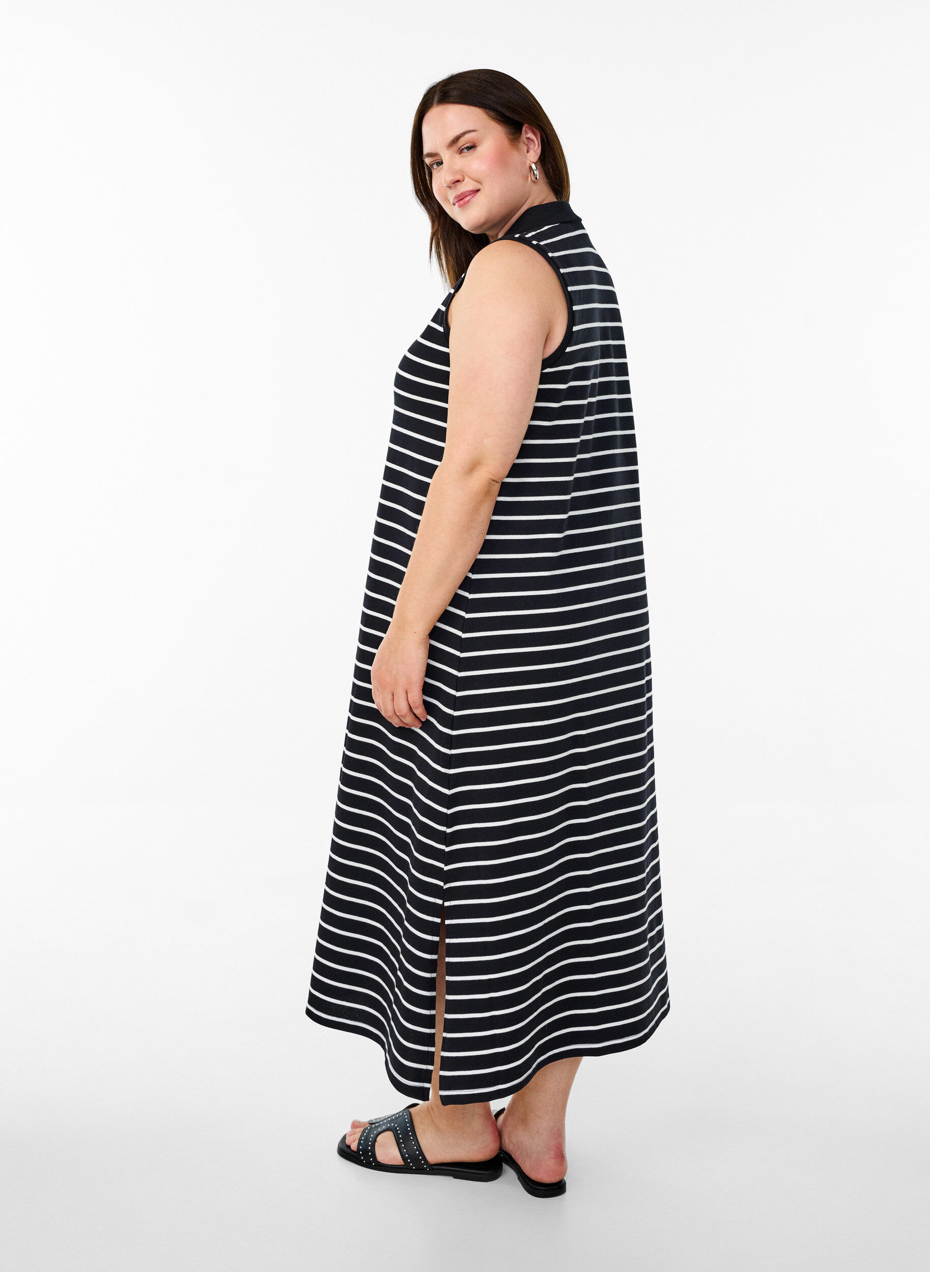 Zizzifashion Sleeveless polo dress in midi length, Black, Model image number 1