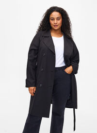 Trench coat with belt and slit, Black, Model