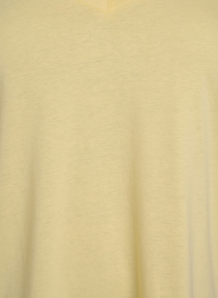 Short-sleeved t-shirt with v-neck, Yellow, Packshot image number 2
