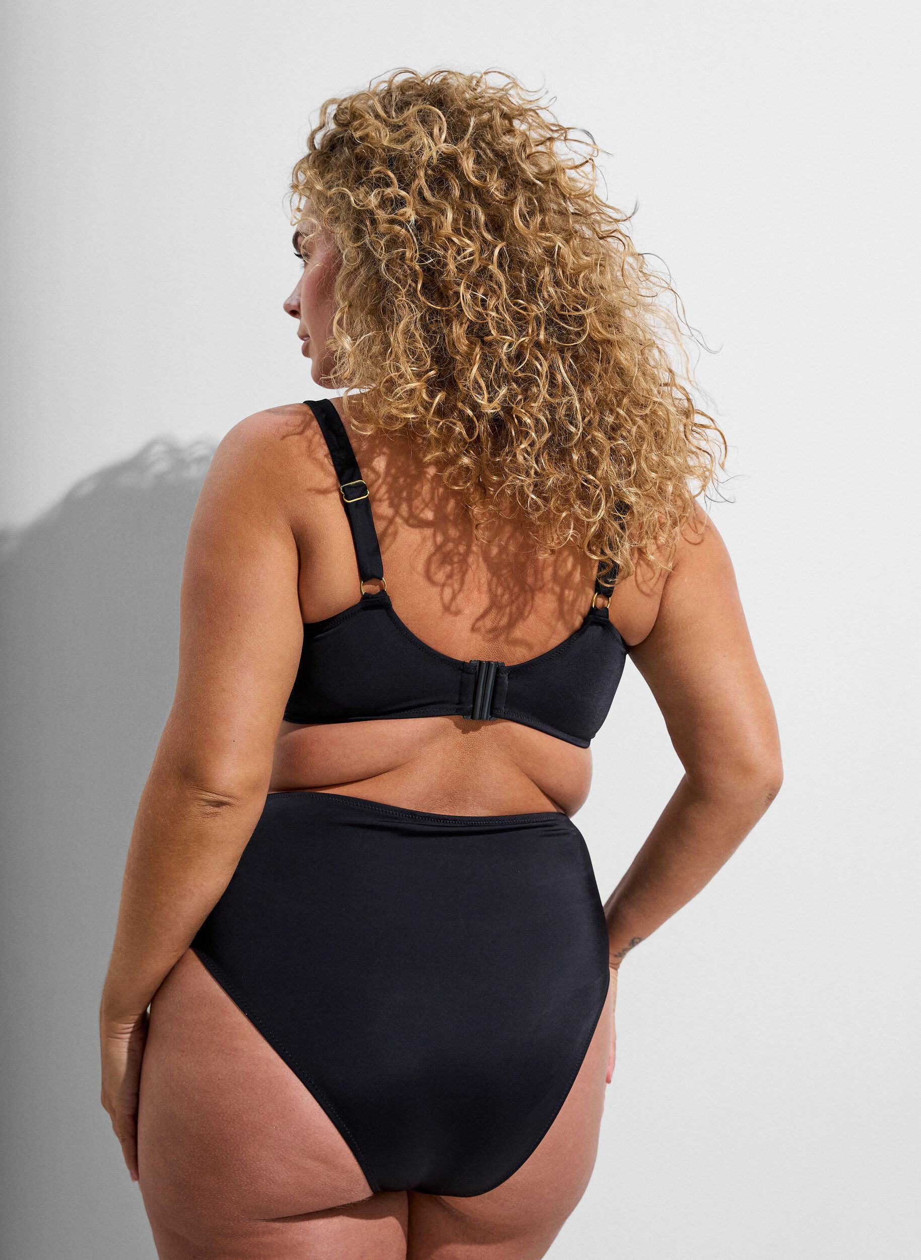 ZizzifashionHigh-waisted Tai bikini briefs with gold detail, Black, Model image number 1