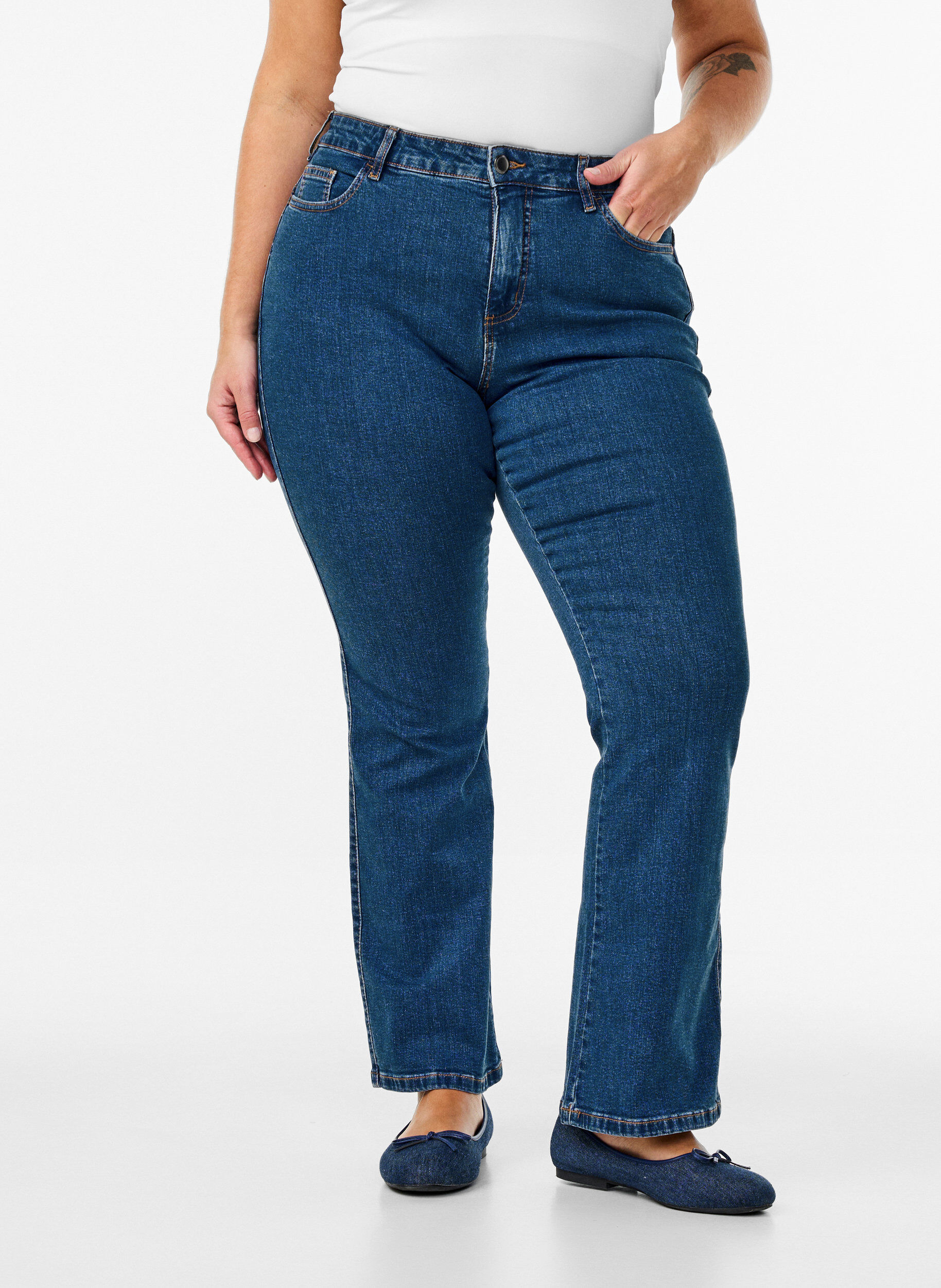 ZizzifashionEllen bootcut jeans with high waist, Blue, Model image number 2