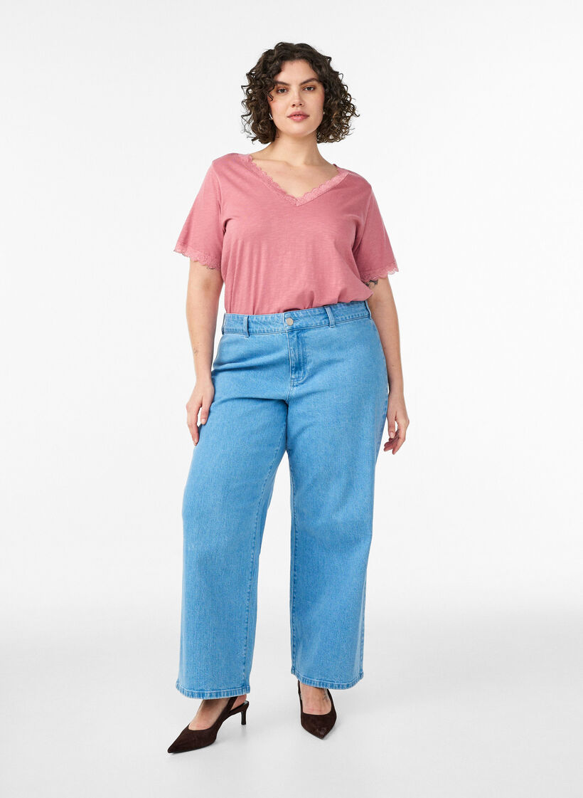 T-shirt with lace trim, Rose, Model image number 1