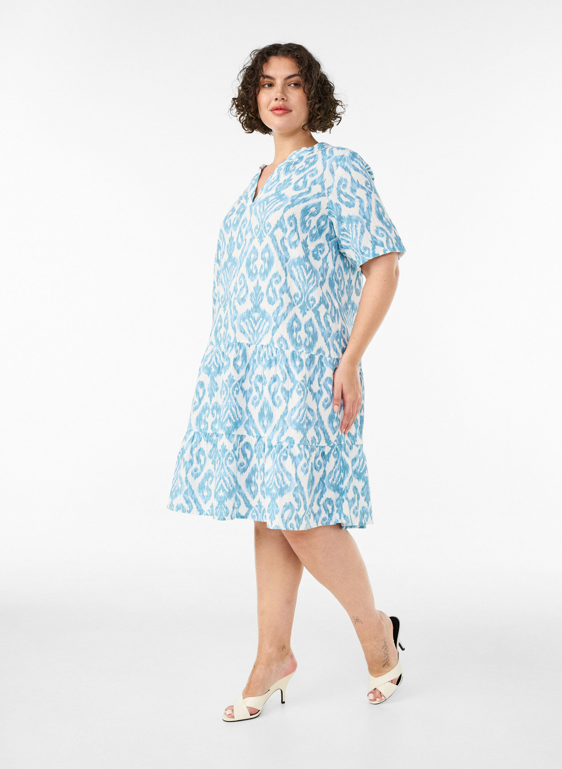 ZizzifashionShort A-line dress in cotton muslin, Vanilla, Model image number 1