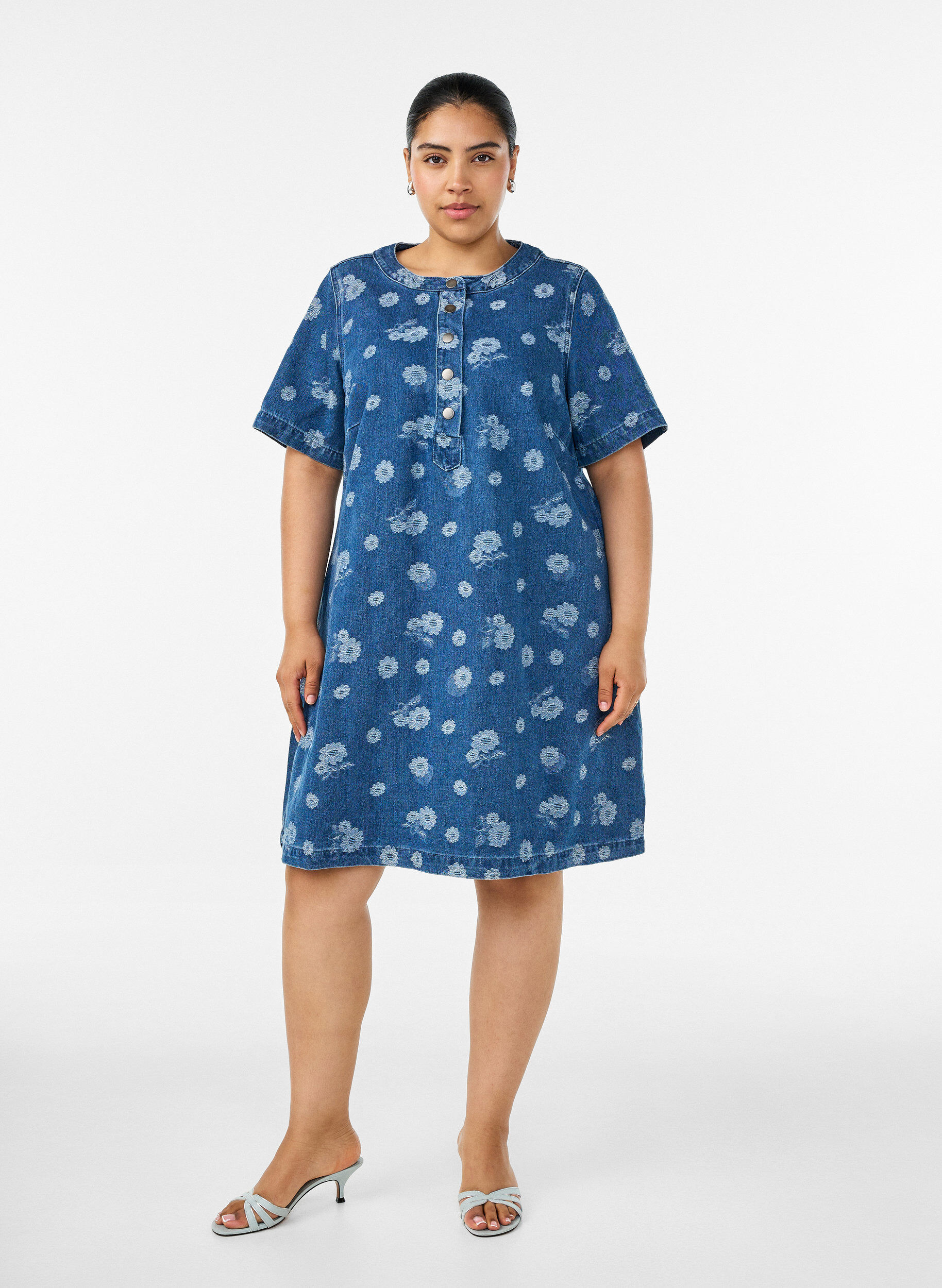 ZizzifashionA-line denim dress with floral pattern, Blue, Model image number 1