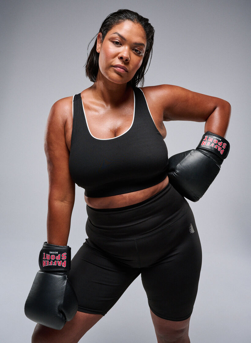 Tight-fitting workout shorts, Black, Image