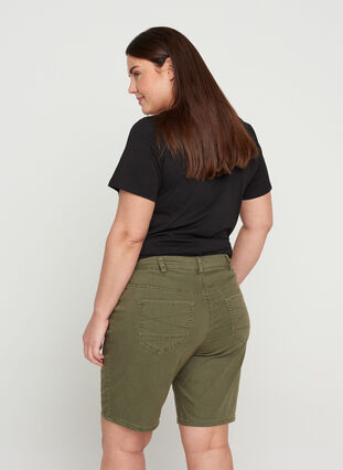 Close-fitting denim shorts, Green, Model image number 1