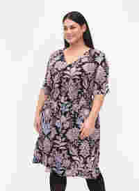 Printed viscose dress with smock, Black Graphic Flower, Model