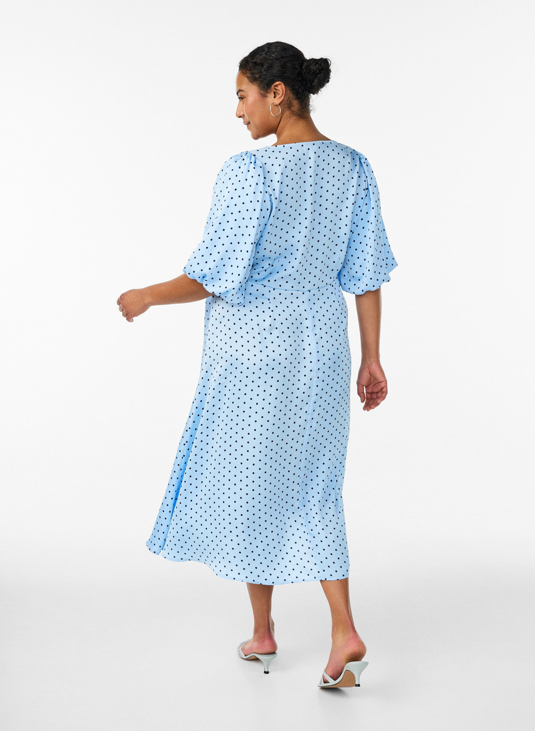 ZizzifashionPolka dot midi dress with square neckline, Light Blue, Model image number 2