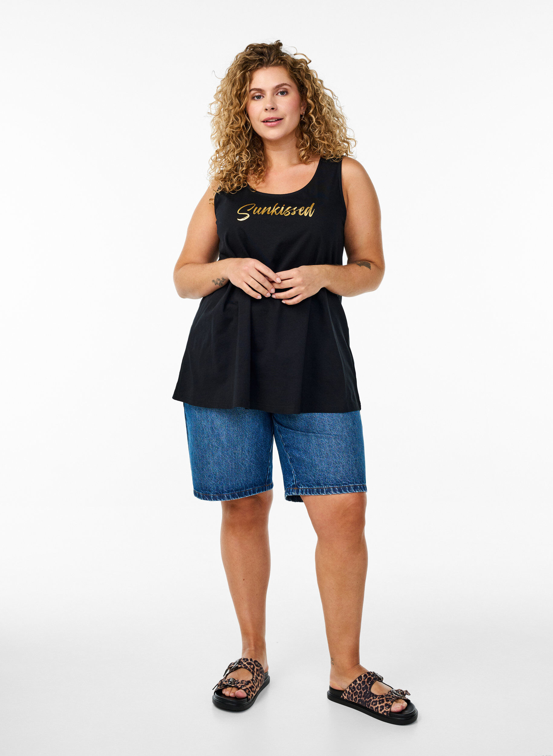 ZizzifashionCotton top with a-shape, Black, Model image number 1