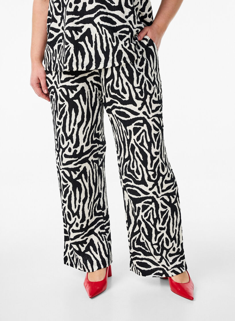 Trousers with zebra print, Black, Model image number 2