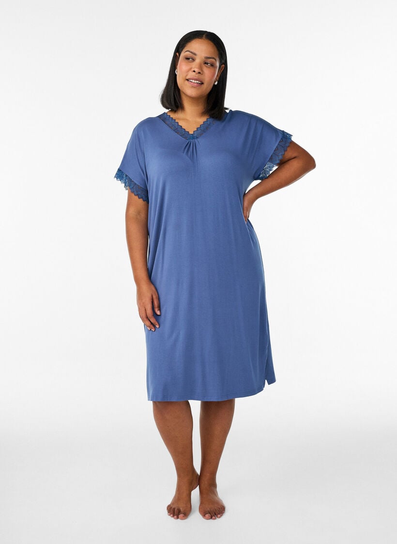 Viscose nightgown with short sleeves and lace trim, Blue, Model image number 1