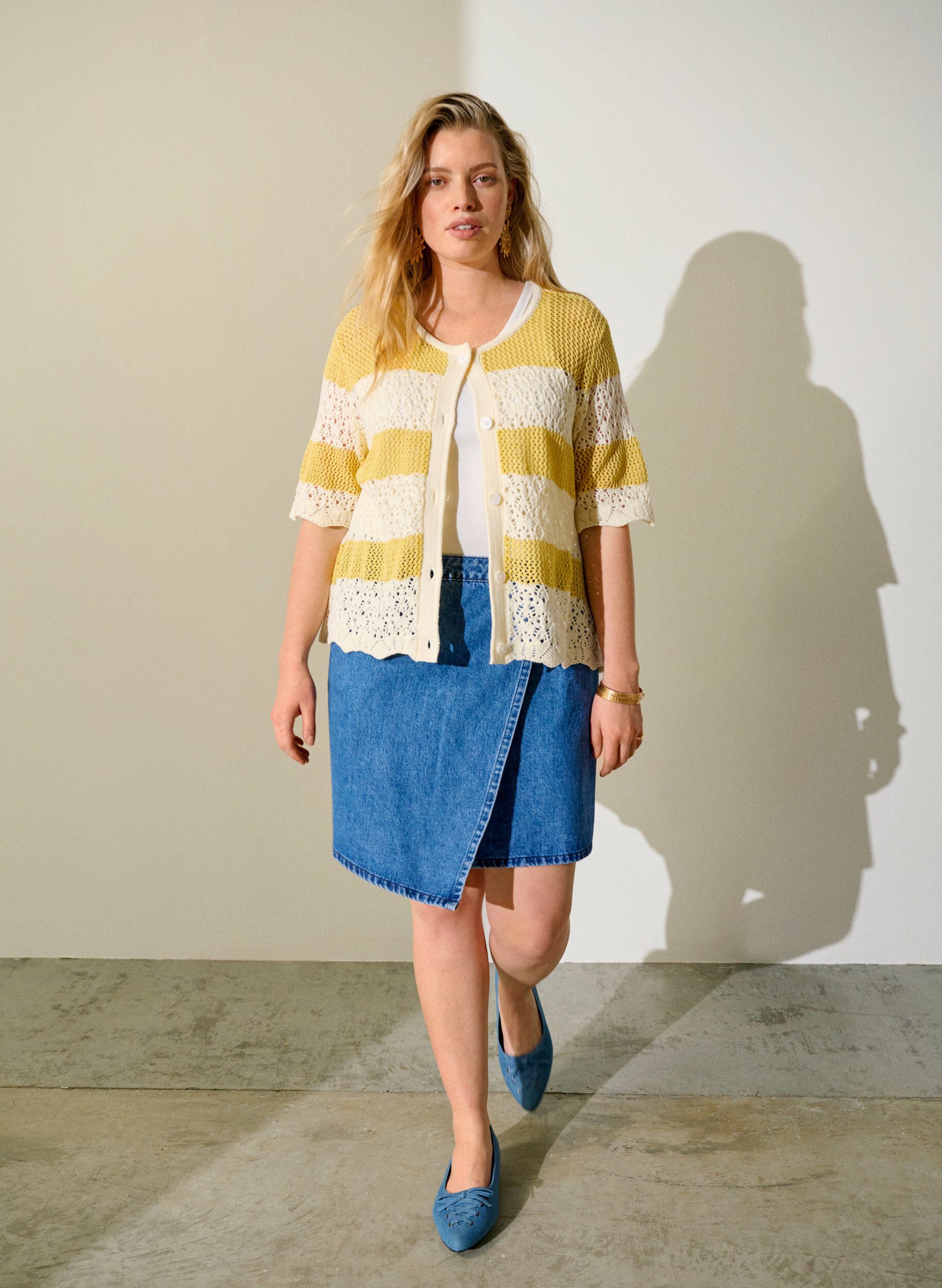 Short A-line denim skirt