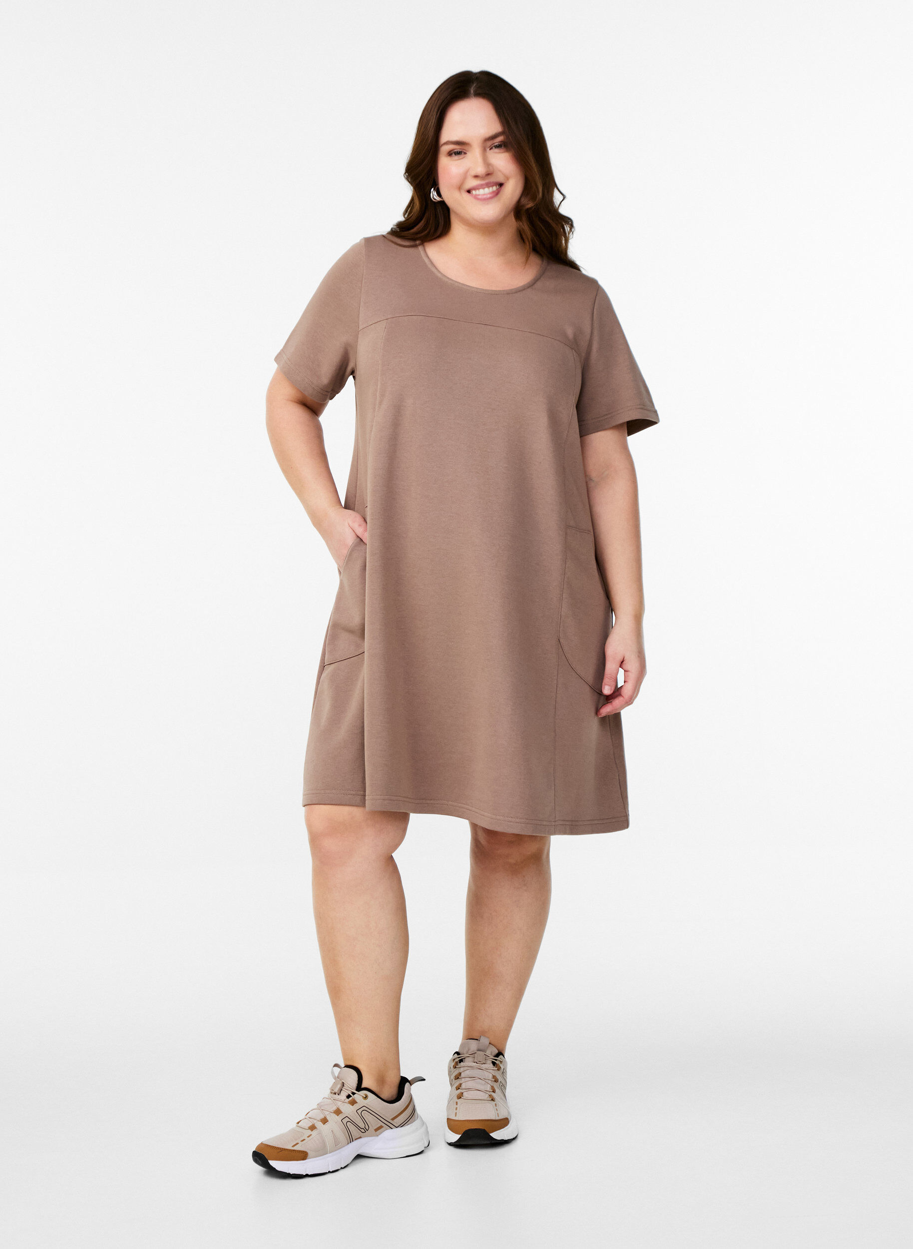 Zizzifashion Jersey dress with short sleeves and pockets, Brown, Model image number 1