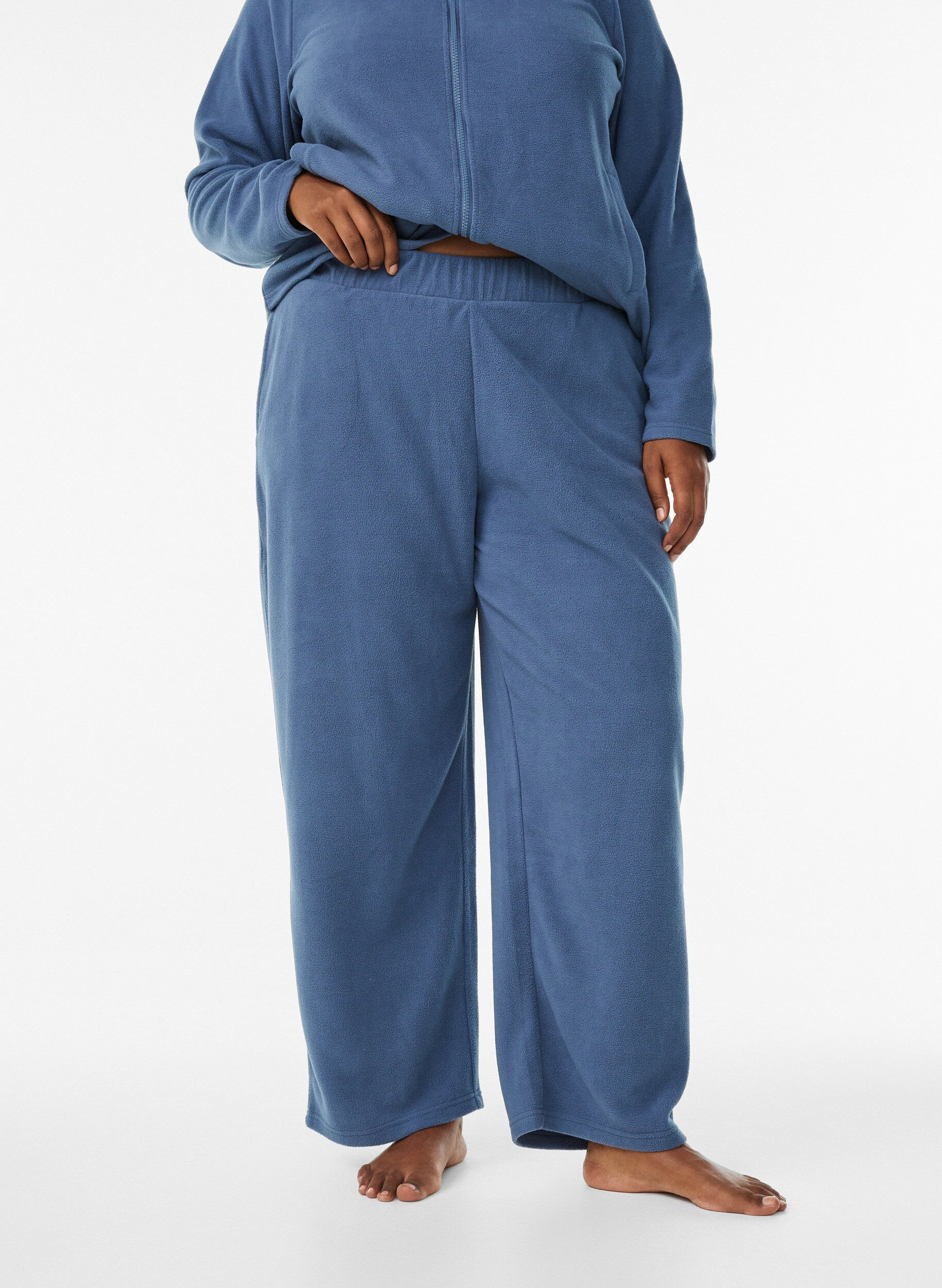 Zizzifashion High-waisted fleece trousers with pockets, Blue, Model image number 2