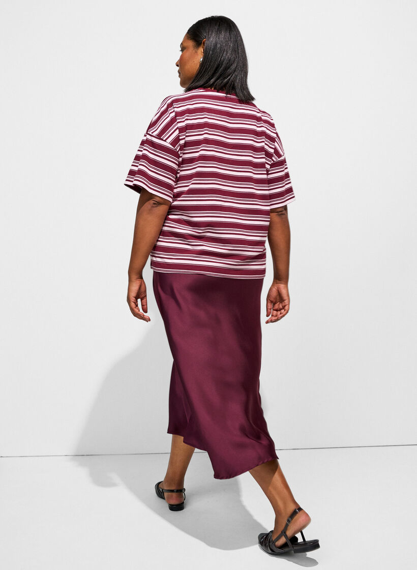 Satin midi skirt, Red, Model