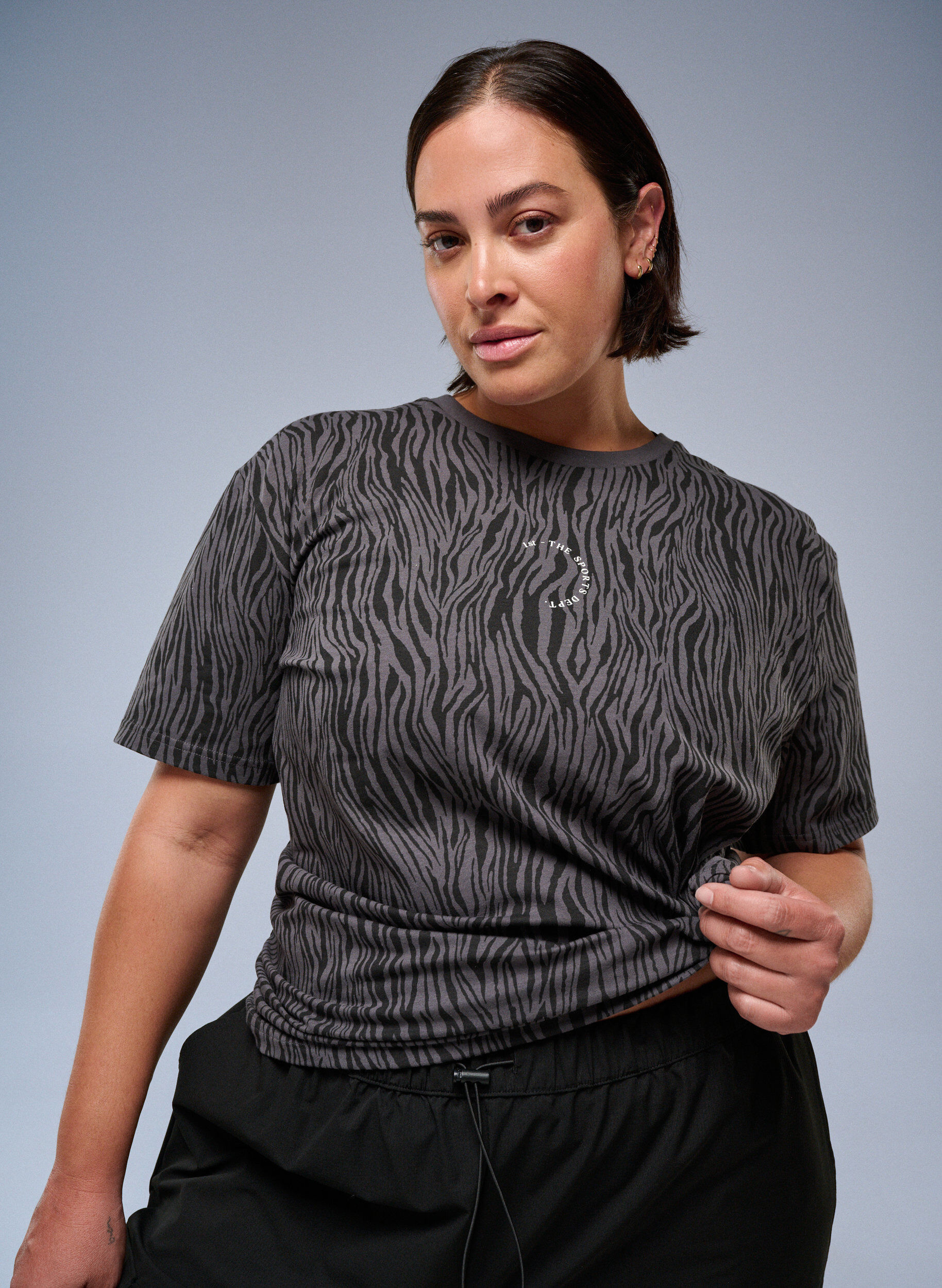 Zizzifashion Zebra print organic cotton sports tee, Dark Grey, Image image number 0