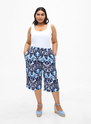 Viscose culotte trousers with print, Blue Ethnic AOP, Model image number 0