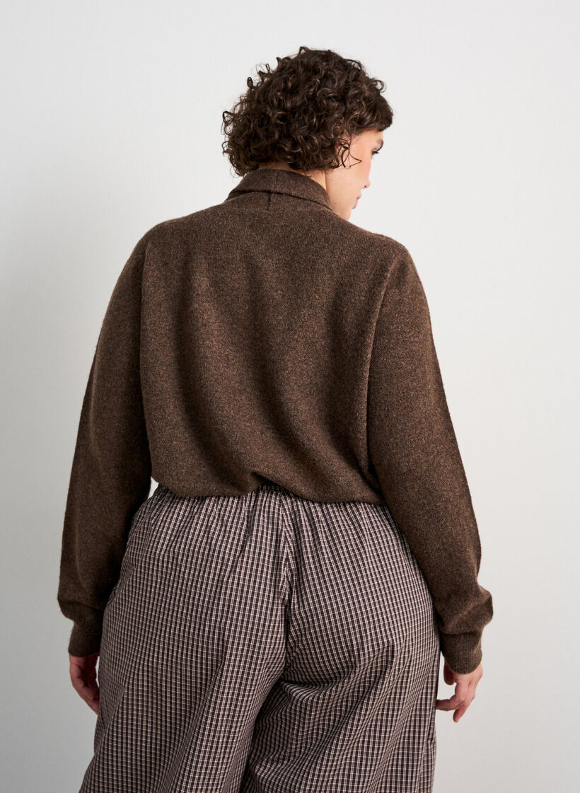 Cardigan with bow ties and buttons, Brown, Model image number 2