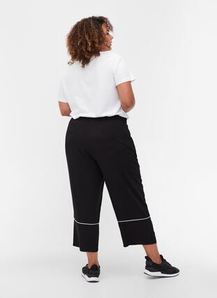 Viscose pants with pockets, Black, Model image number 1