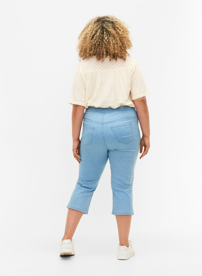Cotton blend capris, Light blue denim, Model image number 1