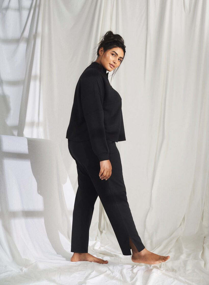Trousers in modal mix with slit, Black, Image