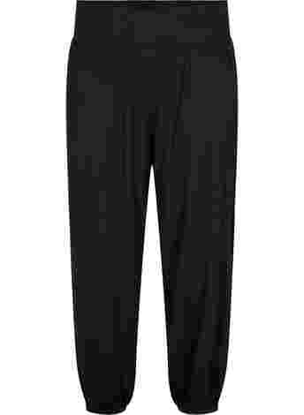 Loose-fitting trousers in viscose