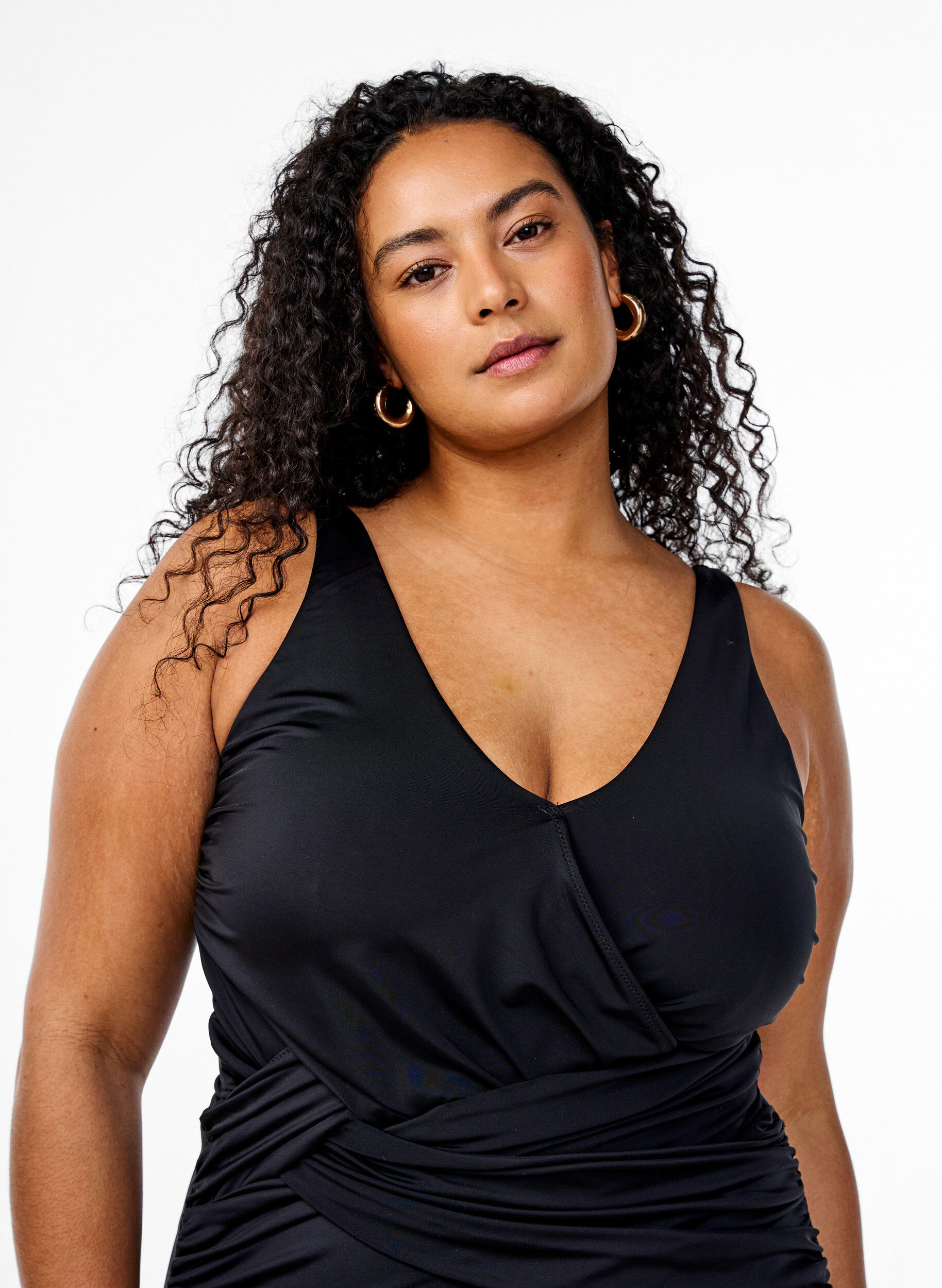 Zizzifashion Swimsuit with a draped cross detail, Black, Model image number 2