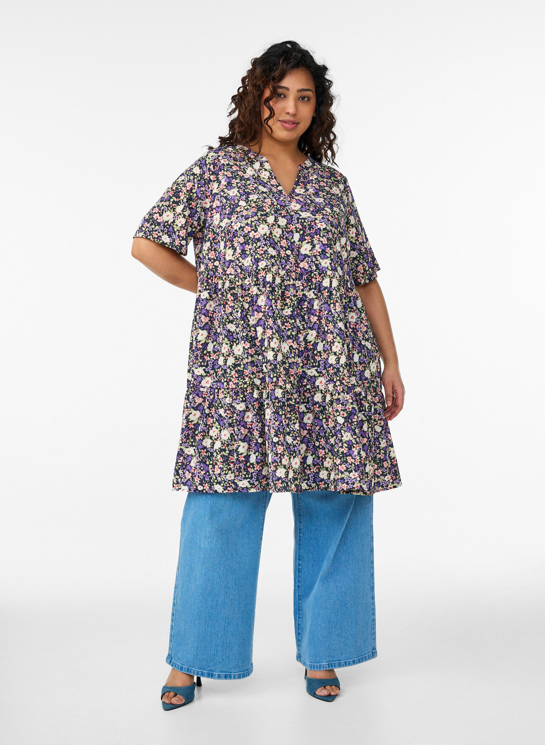 Zizzifashion Short sleeve dress with a-line and cutlines, Purple, Model image number 1