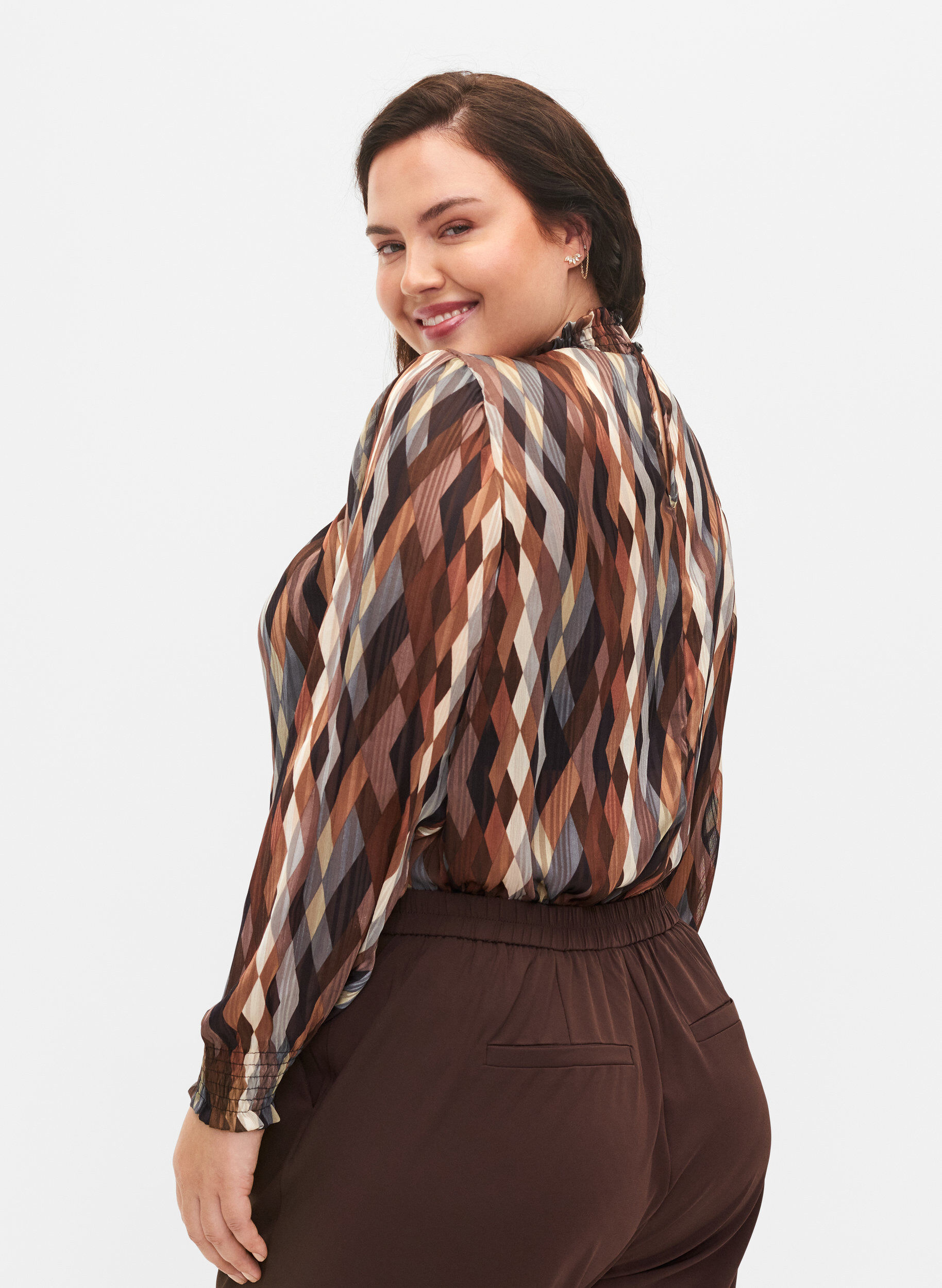 Zizzifashion Printed blouse with smock, Earthy Zig Zag, Model image number 1