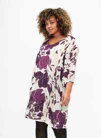 Printed dress with v-neck and 3/4 sleeves, D.Purple Graphic AOP, Model