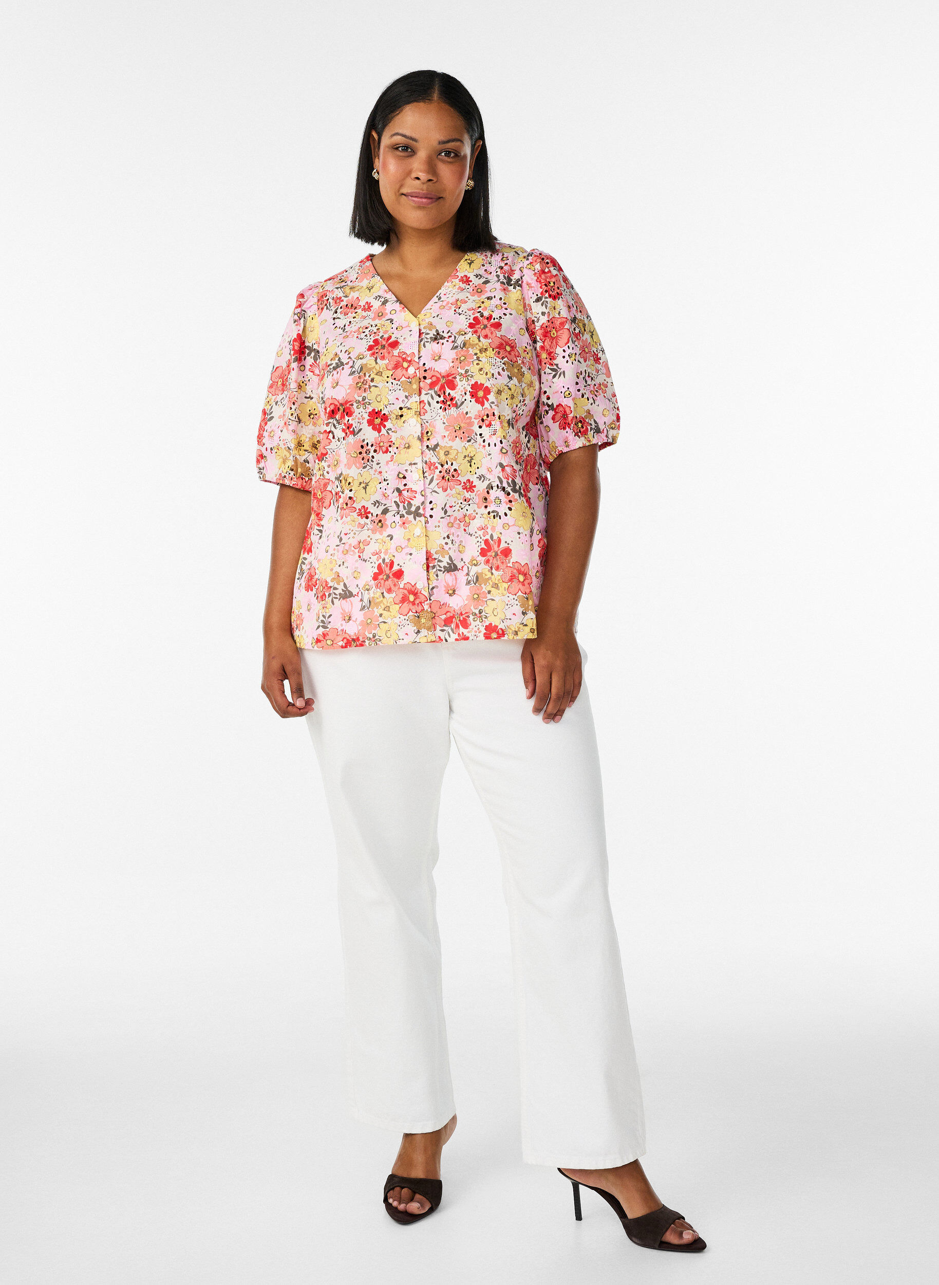 ZizzifashionFloral blouse with eyelet embroidery and V-neck, Rose, Model image number 1