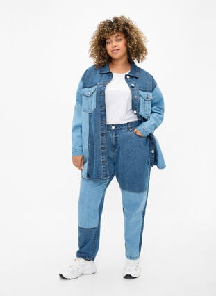 Mille mom fit jeans with colorblock and high waist, Light Blue Denim, Model image number 0