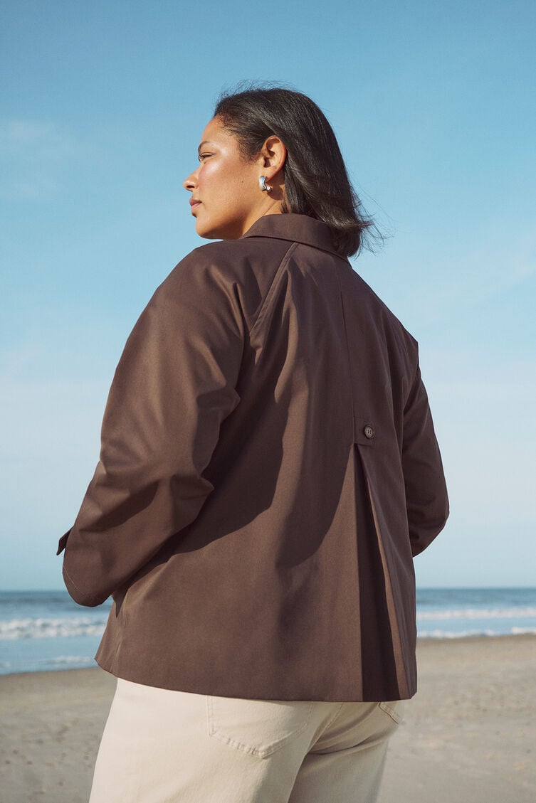 Brown short trench coat, , Model