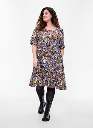 Short-sleeved viscose dress with floral print, Black G. Sky Paisley, Model image number 2