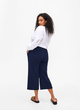 Loose trousers with 7/8 length, Navy Blazer Solid, Model image number 1