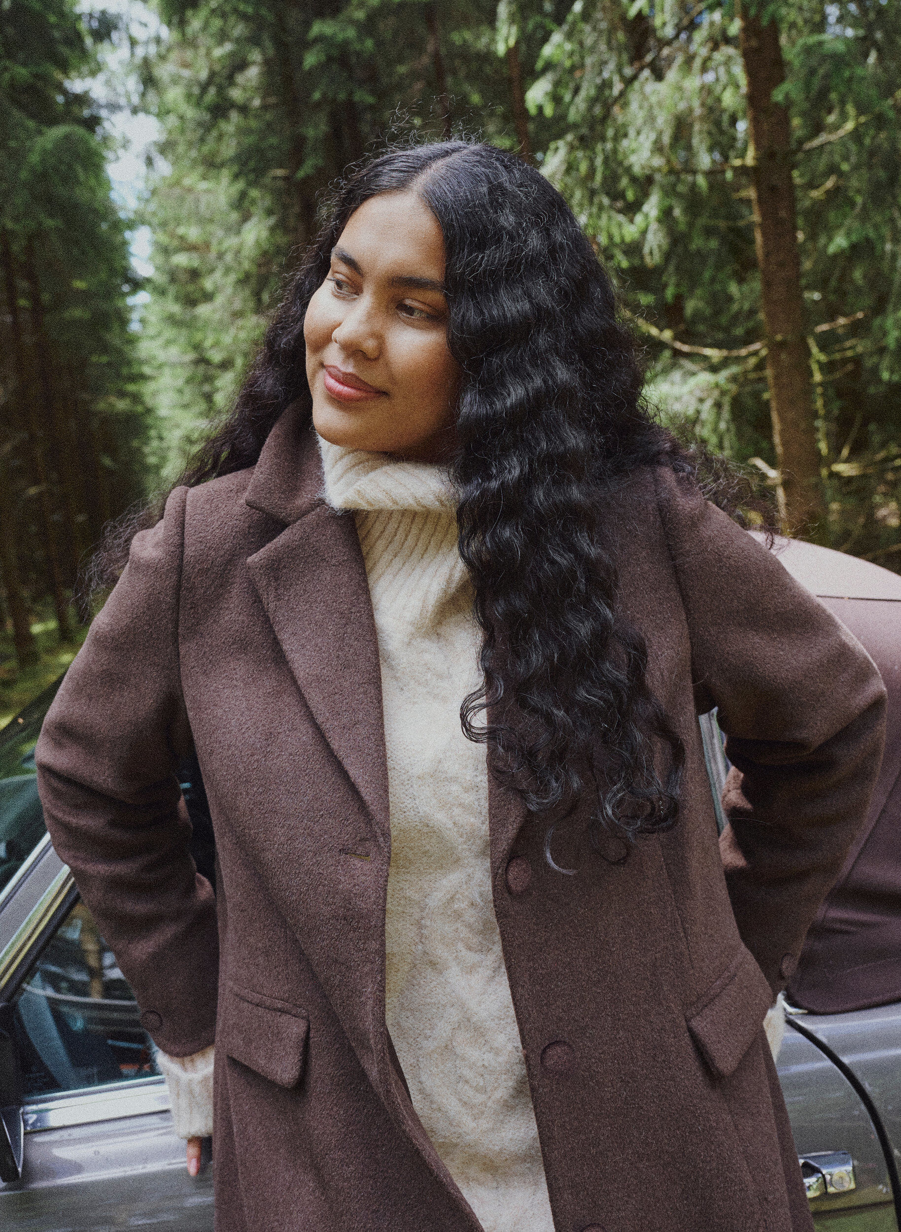 Wool blend coat with lapels and buttons