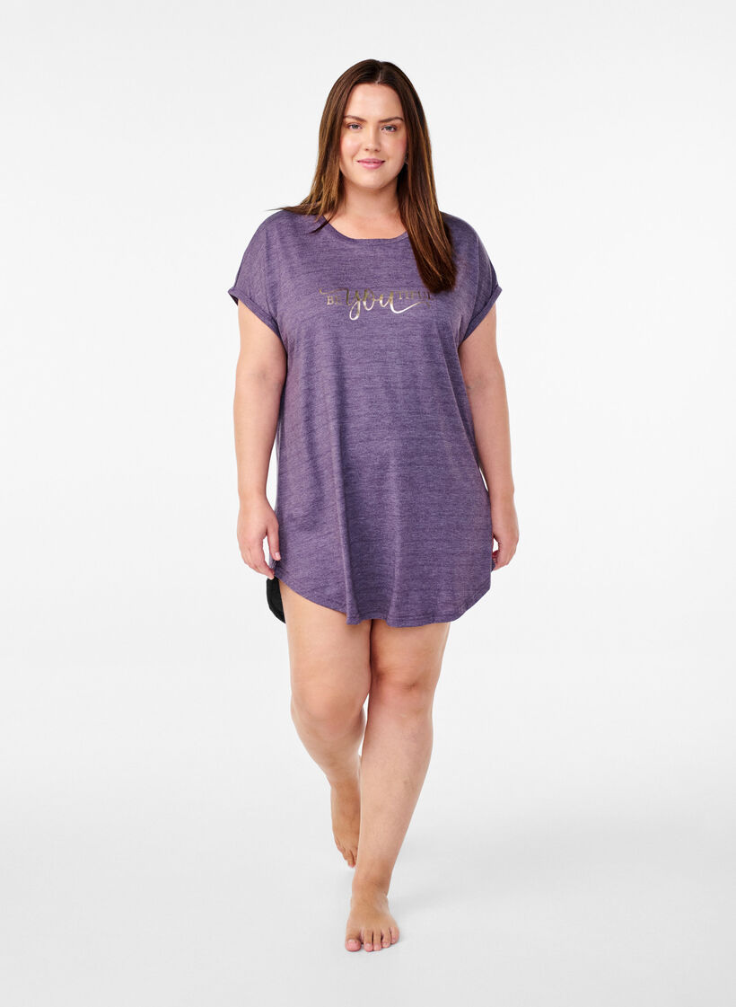 Short sleeve nightgown with text print, , Model image number 1