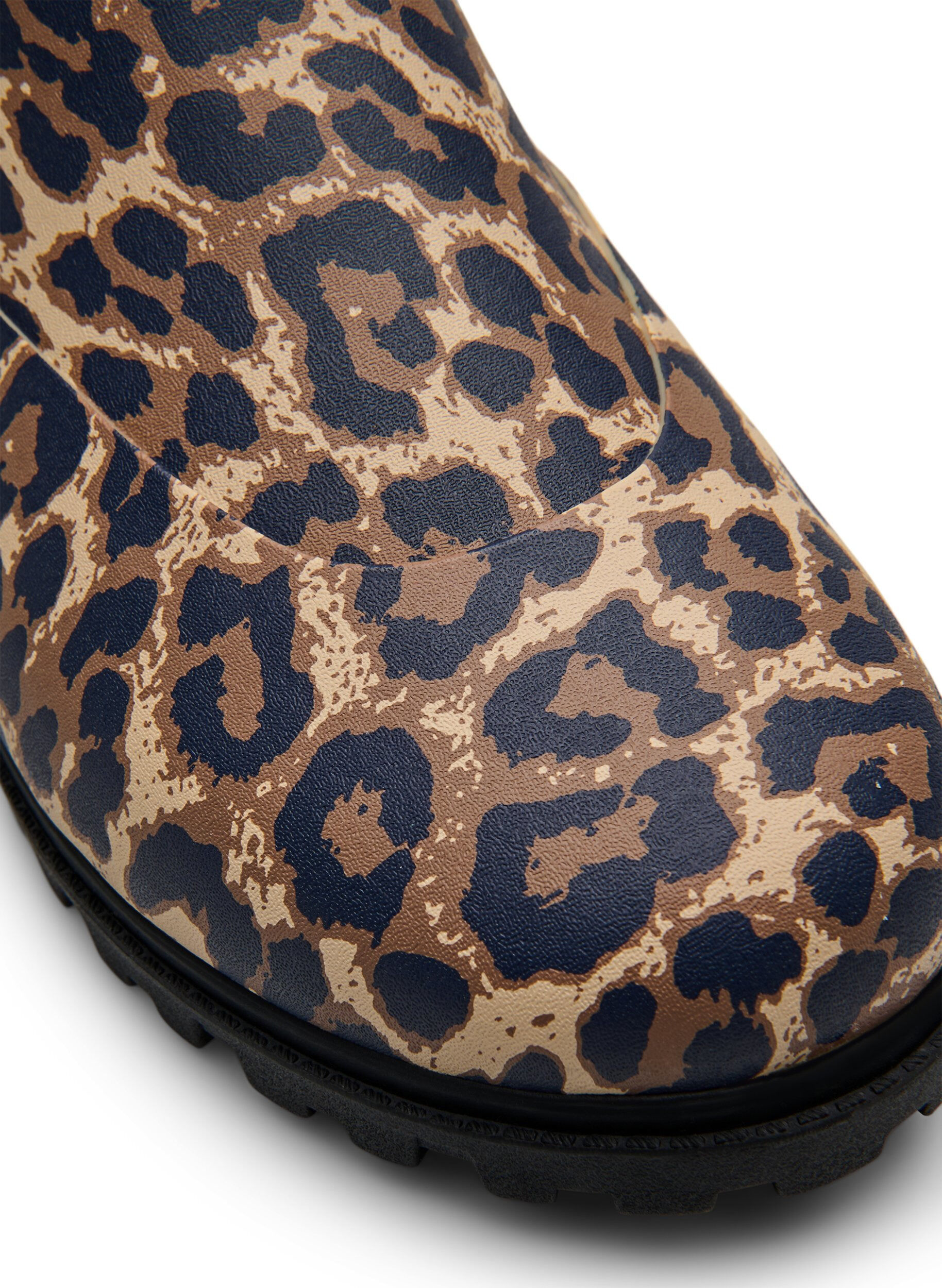 Zizzifashion Wide fit - Short wellies with elastic neoprene shaft, Leopard AOP, Packshot image number 3