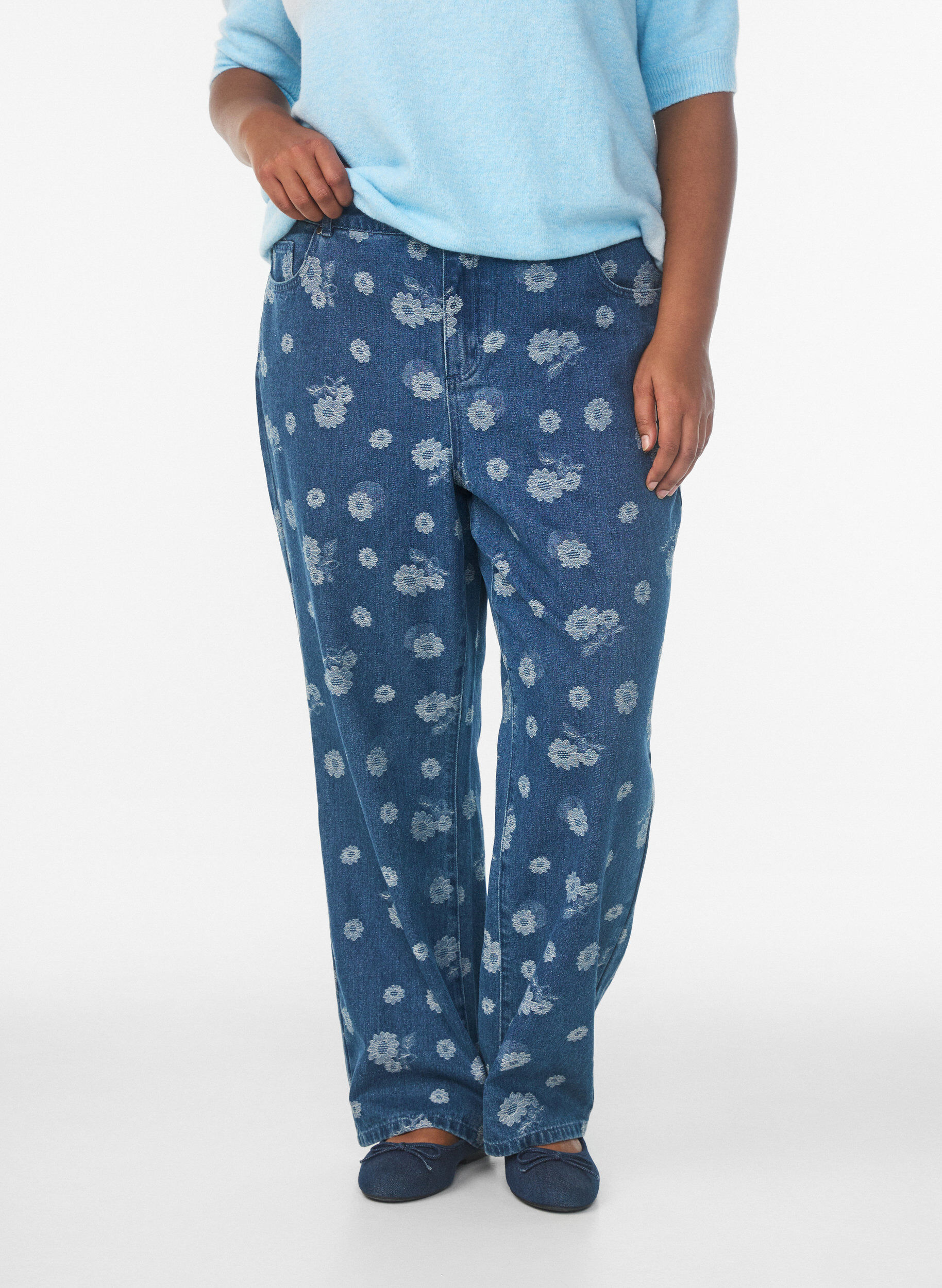 Zizzifashion Gemma high-waisted floral jeans, Blue, Model image number 2