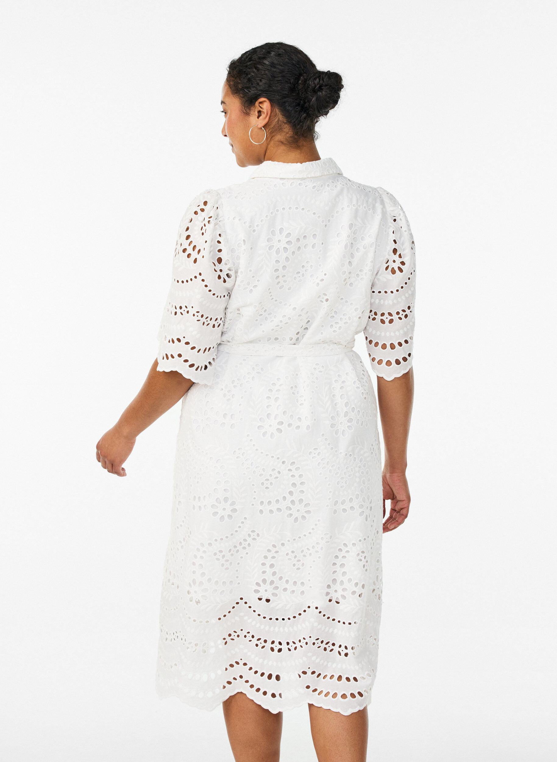 ZizzifashionShirt dress in broderie anglaise with a tie-belt, White, Model image number 2