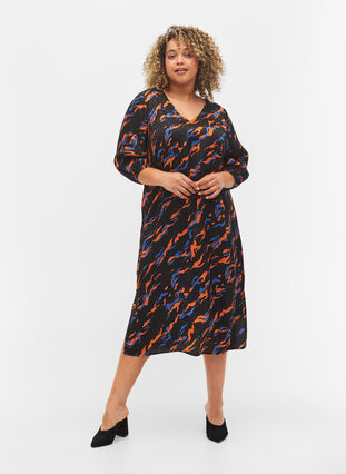 Printed midi dress with 3/4-length sleeves in viscose, Black Tiger AOP, Model image number 2
