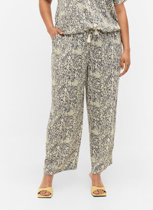 Loose viscose trousers with print, Balsam Green AOP, Model image number 2