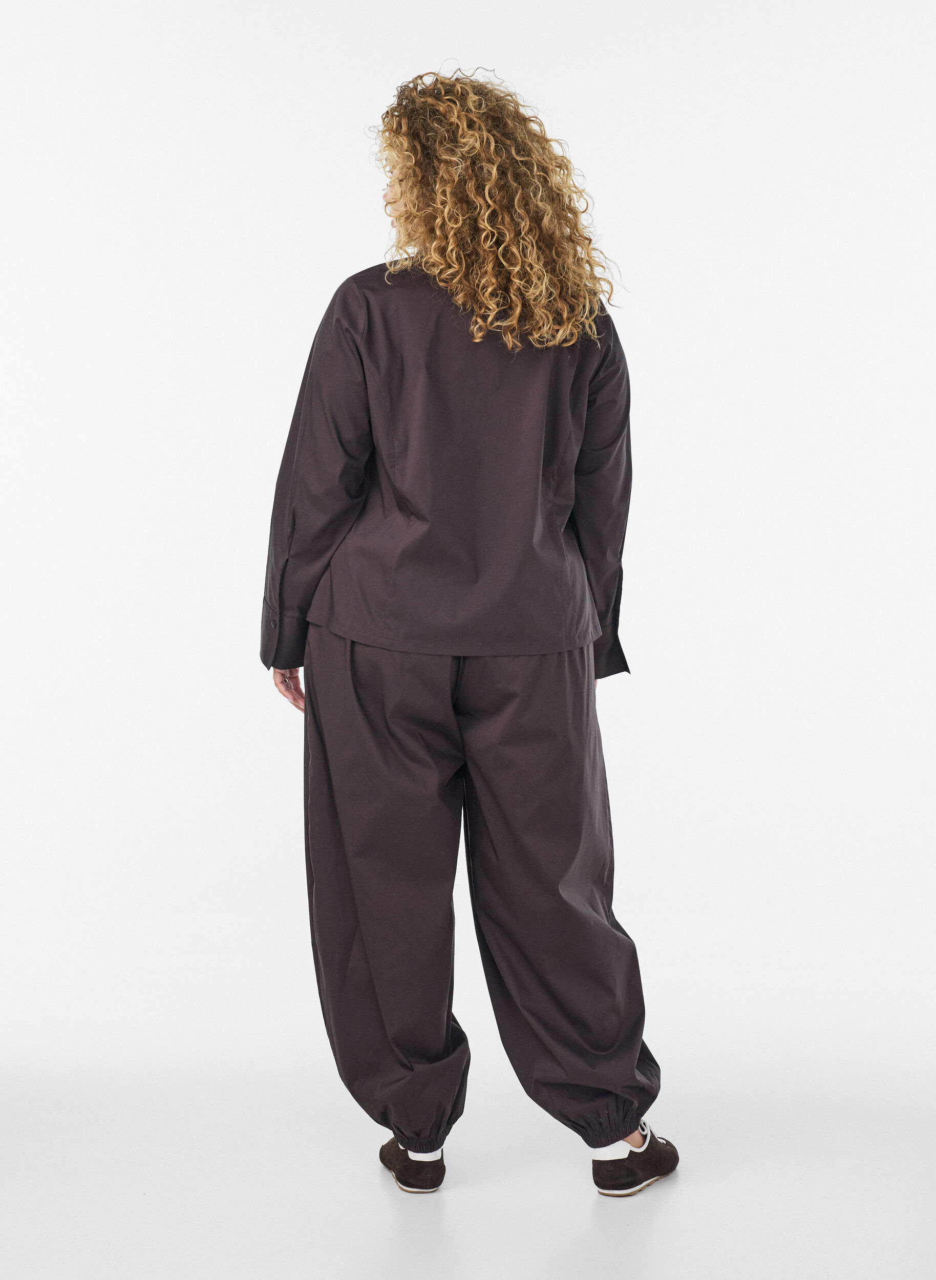 Short shirt with a two-way zip - Brown - Sz. 40-64 - Zizzifashion