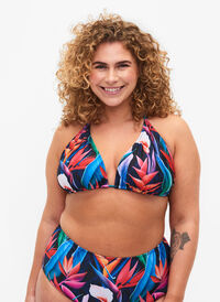 Triangle bikini bra with print, Bright Leaf, Model