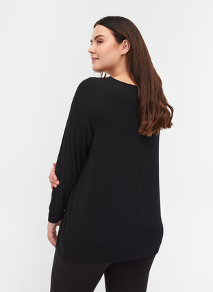 Viscose night shirt with V-neck and lace, Black, Model image number 1