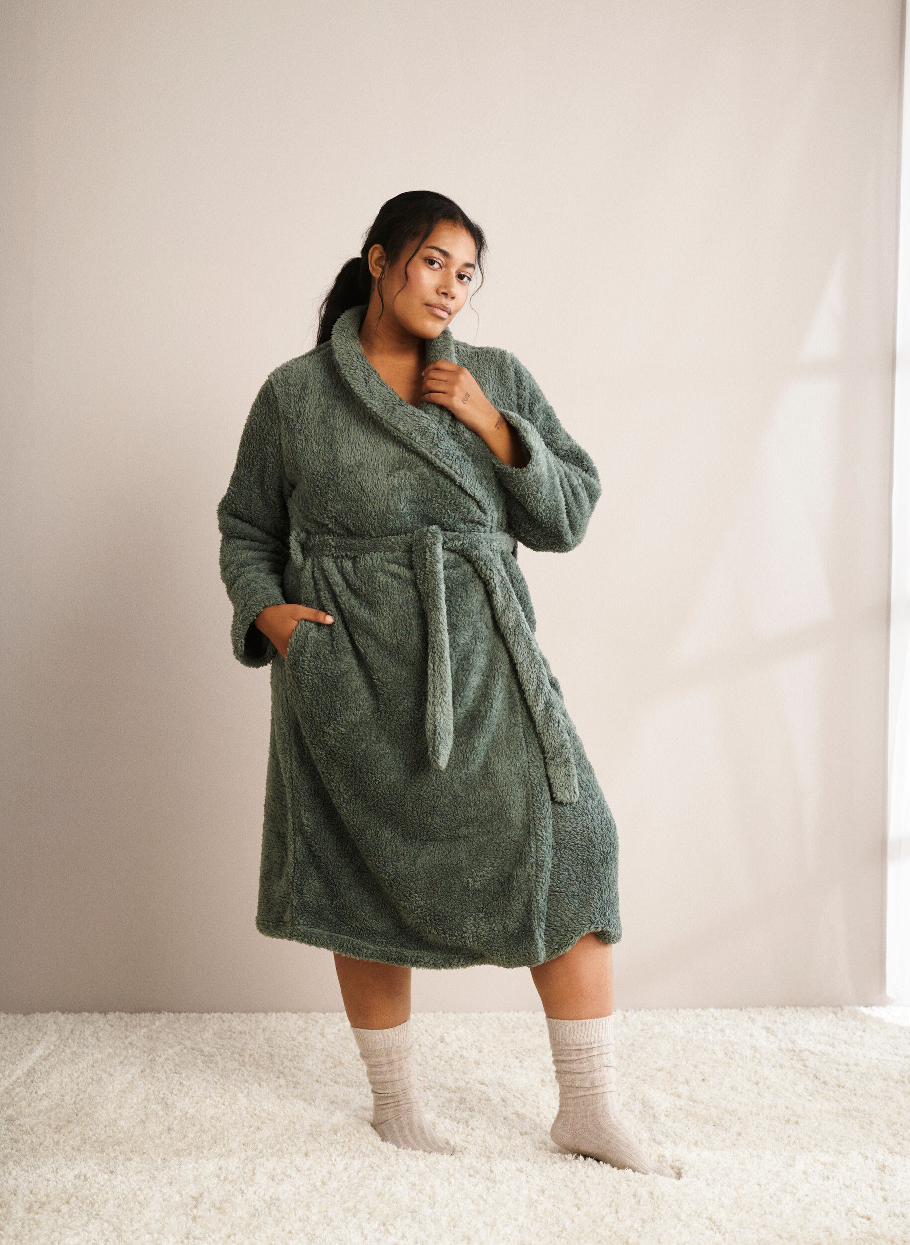 Klotthe Men Green Solid Wool Bath Robe With Belt – KLOTTHE®
